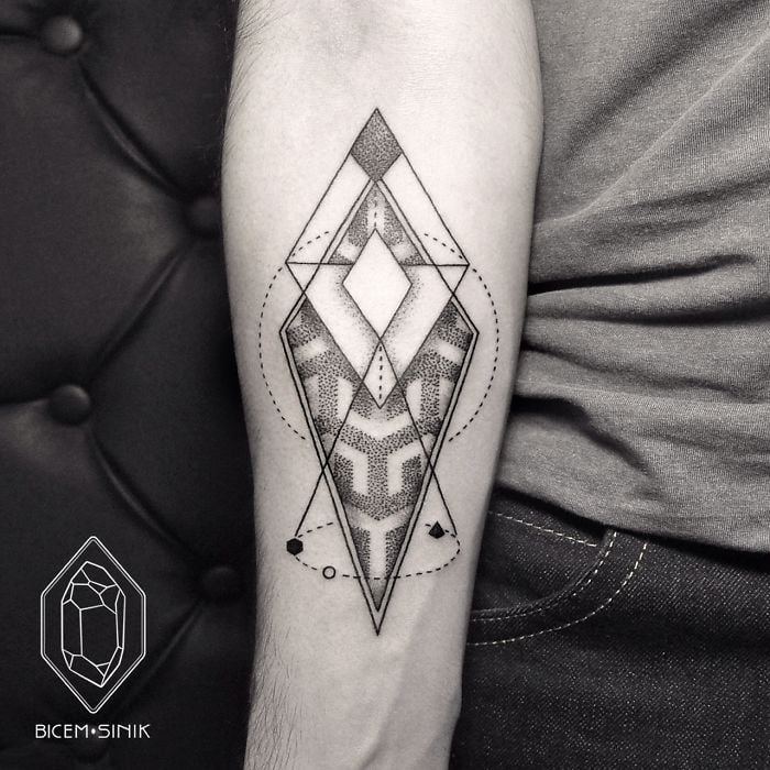 dotwork-line-geometric-tattoo-bicem-sinik-8