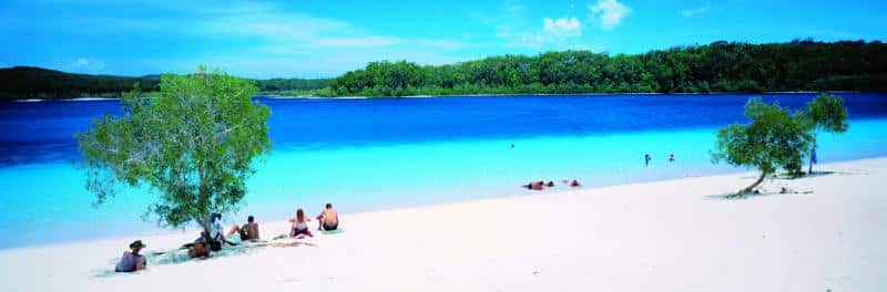 http://www.fraserislandholidays.com.au/tours/discovery-group-t1/fraser-island-2653.jpg