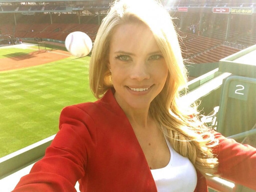 Selfie-Baseball-to-head