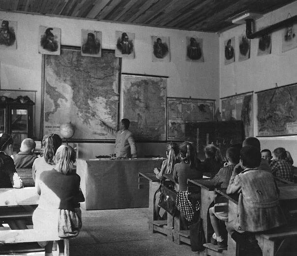 tilestwra.com - Παλιές φωτογραφίες από ελληνικά σχολεία