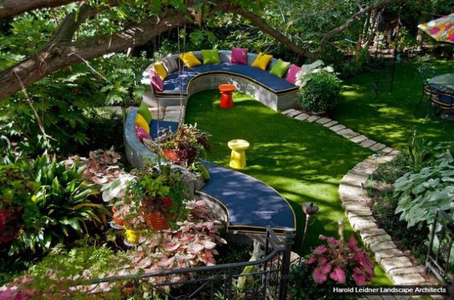 these_awesome_backyard_entertaining_spaces_will_make_you_green_with_envy_640_22