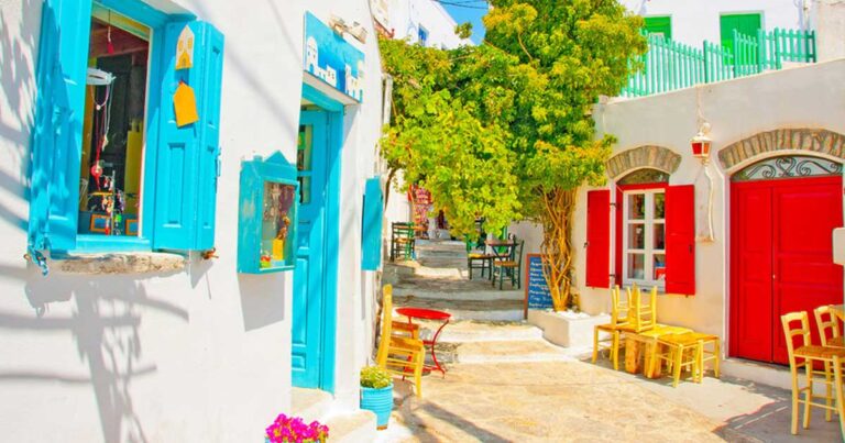 Οι 14 πιο πολύχρωμες πόλεις τις Ευρώπης. Ανάμεσα τους και μια στην Ελλάδα!