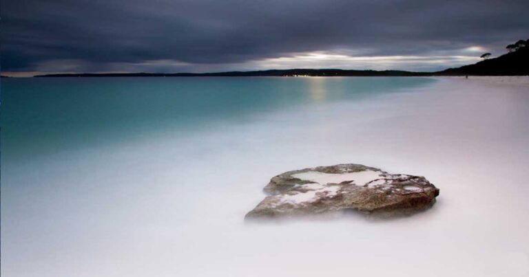 Η πιο λευκή παραλία πάνω στη γη που κατέχει και ρεκόρ Γκίνες γι’αυτό!