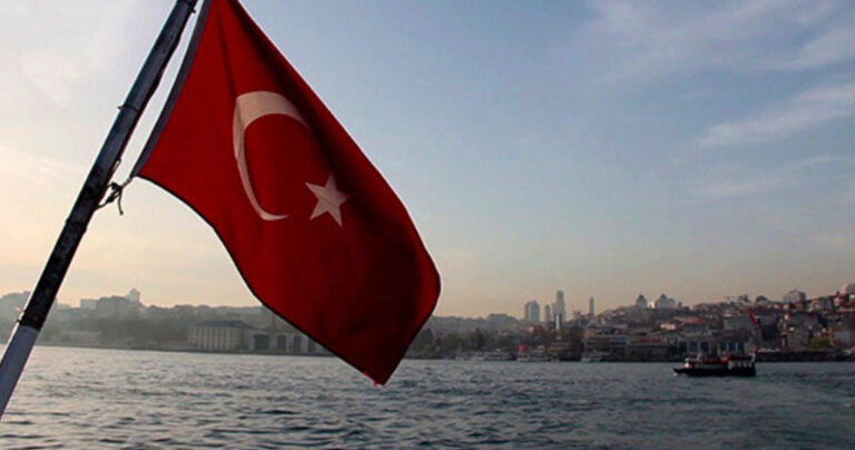 Πρόθυμοι να ελαφρύνουν το χρέος της Ελλάδας, ακόμη και με άτοκο δανεισμό, εμφανίζονται οι Τούρκοι!