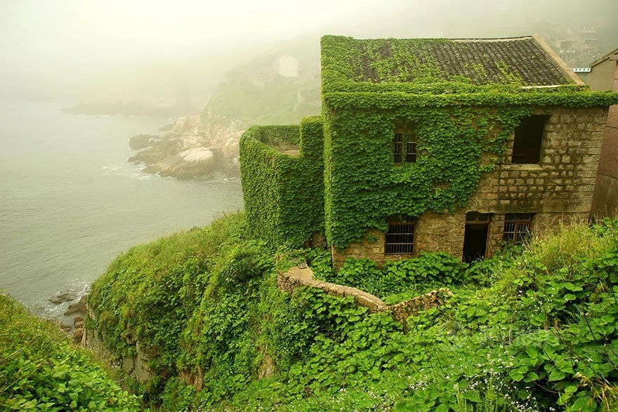 abandoned-village-zhoushan-china-101