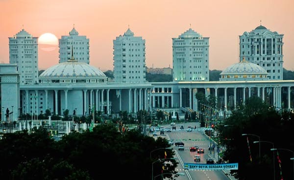 tilestwra.com-  Asgabat: Η λευκή πόλη!