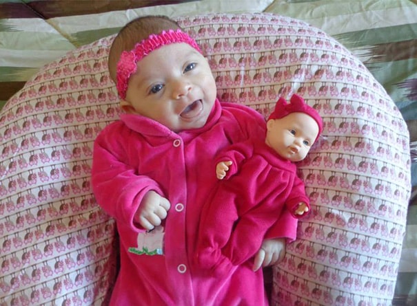 babies-and-look-alike-dolls-19__605
