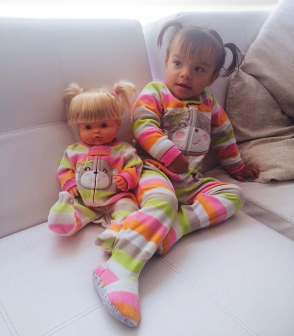 babies-and-look-alike-dolls-20__605