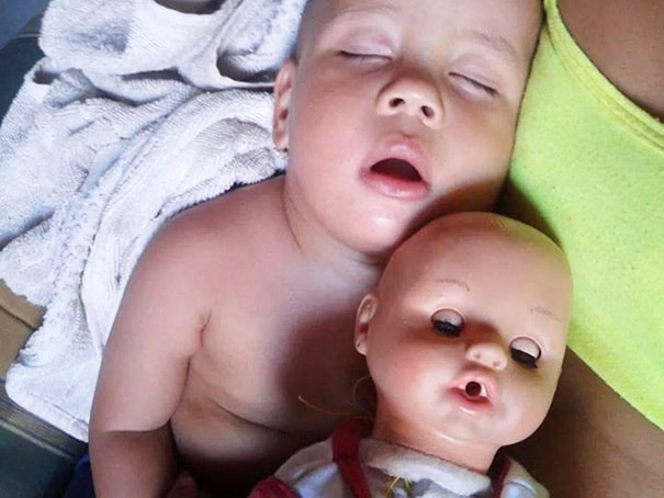 babies-and-look-alike-dolls-30__605