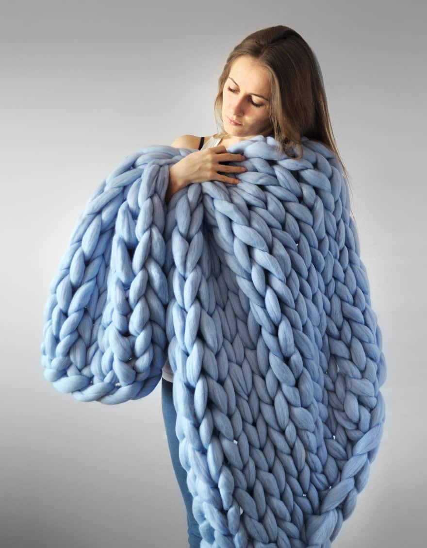 giant super chunky wool knitwear blankets anna mo 1
