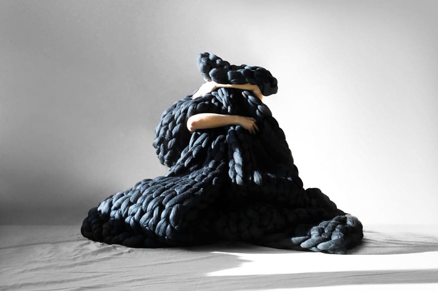 giant super chunky wool knitwear blankets anna mo 5