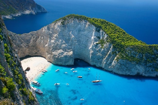 Navagio Shutterstock 206795179