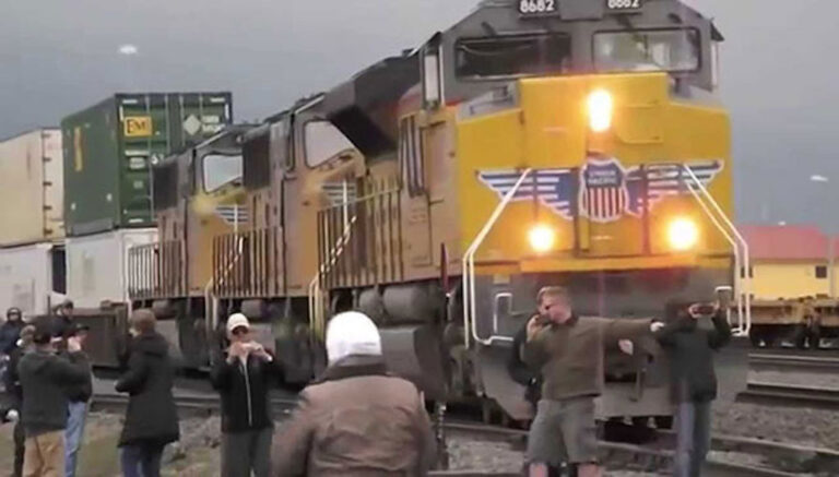 Αυτοί οι άνθρωποι πραγματικά είχαν την τύχη με το μέρος τους!