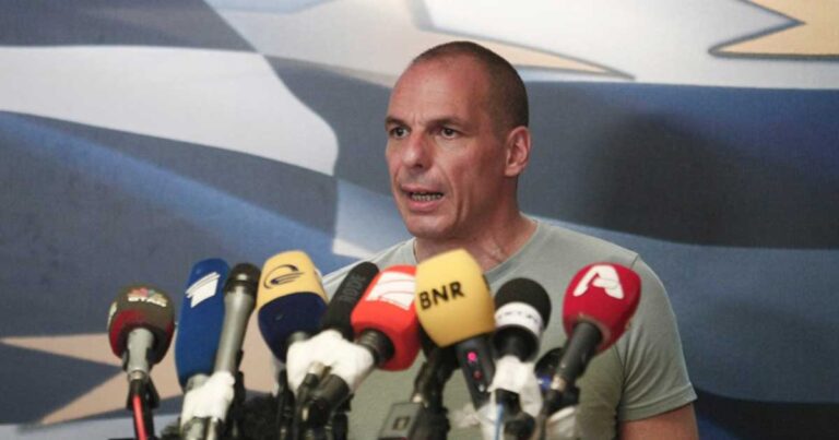 Οριστικό Τέλος ο Βαρουφάκης. Ανακοίνωσε την παραίτηση του