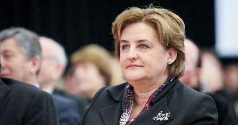 Λιθουανή πολιτικός: «Δεν θέλουμε να πληρώσουμε τους Έλληνες που ζουν καλά και δουλεύουν πιο λίγο από εμάς»