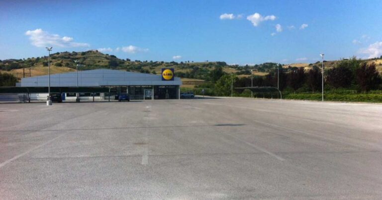 Κεντρικό Lidl Σερρών: ΑΔΕΙΟ! Στις Σέρρες μποϊκοτάρουν την γερμανική πολυεθνική των LIDL.