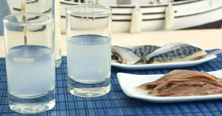 Ούζο: Tο νέκταρ της Ελλάδας