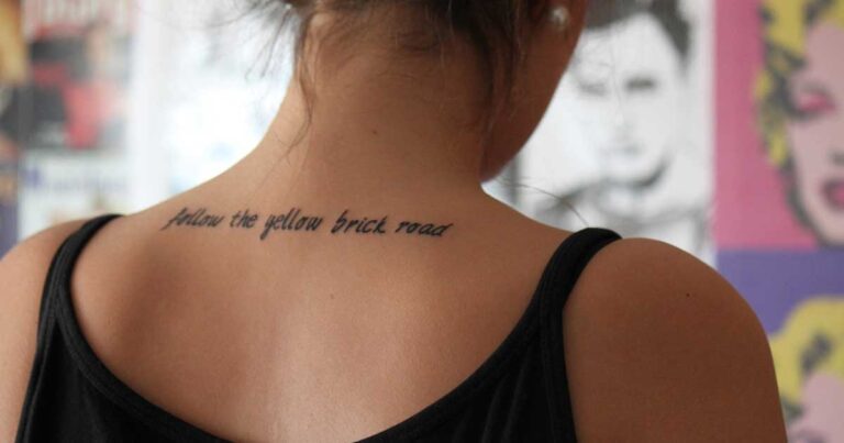 Τα 75 πιο εντυπωσιακά τατουάζ για κορίτσια