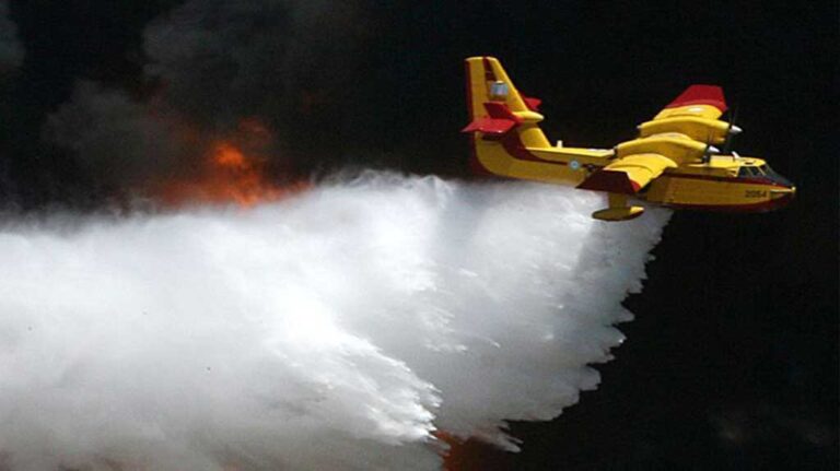 Δείτε μέσα από το πιλοτήριο τι σημαίνει να πετάς ένα Καναντέρ