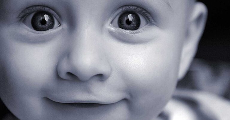 Γιατί τα μωρά λένε πρώτα «μπαμπά»;