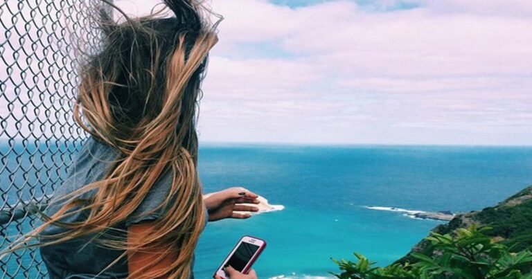 20 προβλήματα που όλες οι γυναίκες με μακριά μαλλιά αντιμετωπίζουν το καλοκαίρι!