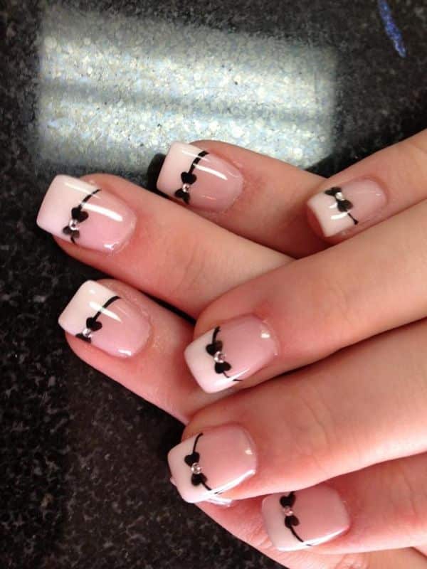 26-Bow-French-Manicure