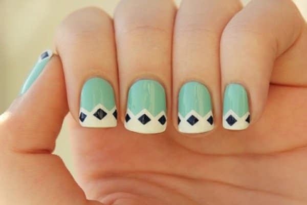 4-French-Manicure