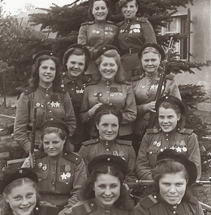 775-confirmed-kills-in-one-picture-19451-700x714