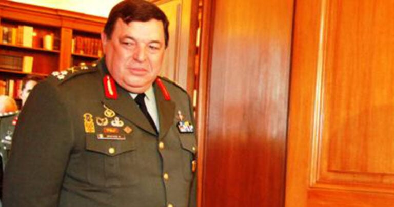 H δήλωση του στρατηγού Φράγκου Φραγκούλη για τα όσα συμβαίνουν στη χώρα μας.