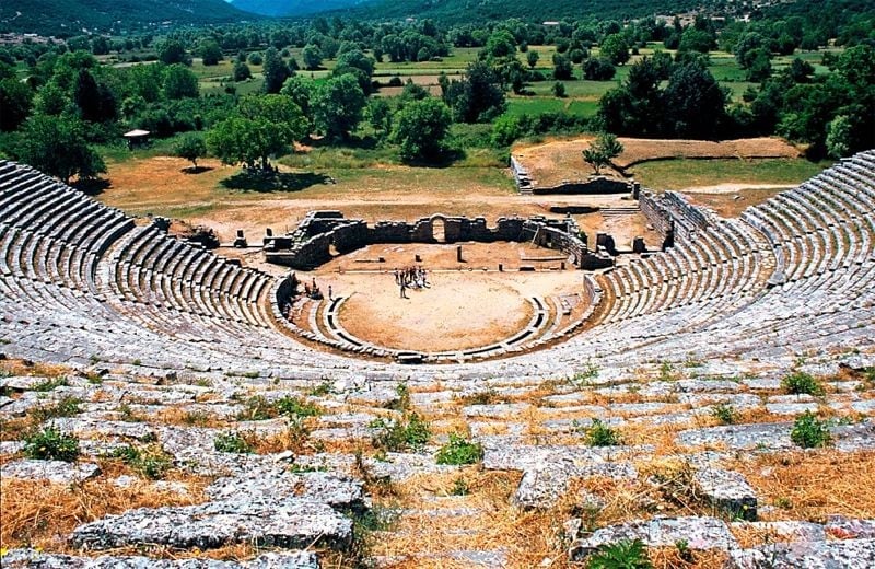 arxaio-theatro-dodonis2