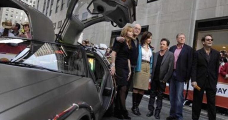 Οι πρωταγωνιστές του «Back to the Future» συναντήθηκαν ξανά μετά από 30 χρόνια!