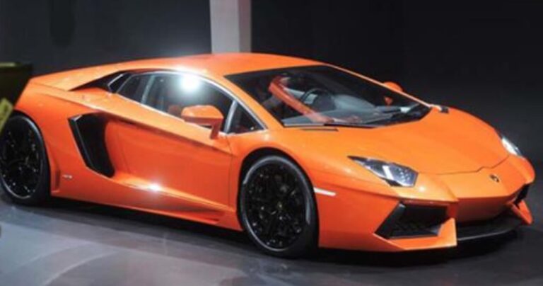 Όταν ένα Toyota Yaris έσωσε μία… Lamborghini!