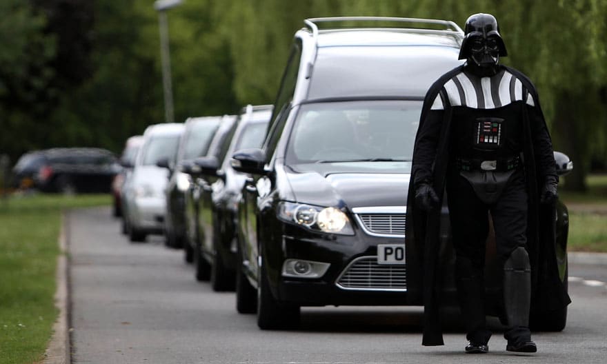 darth-vader-funeral-lorna-johnson-luton-4