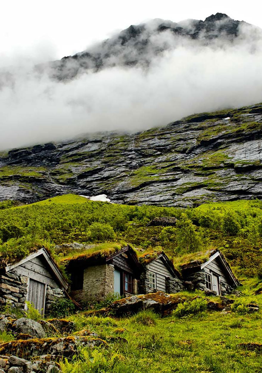 fairy-tale-viking-architecture-norway-12__880