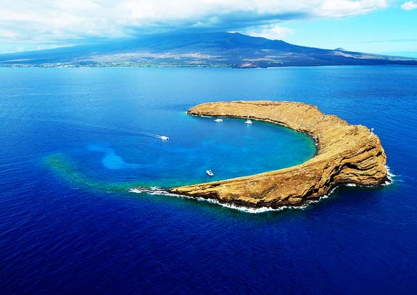 tilestwra.com -  Molokini: Ένας δημοφιλής προορισμός για δύτες!