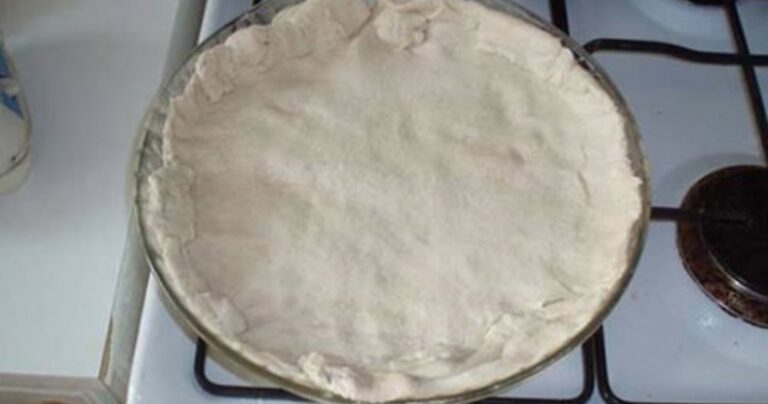 Αυτή η Pizza-υπερπαραγωγή έχει 9.000 θερμίδες!
