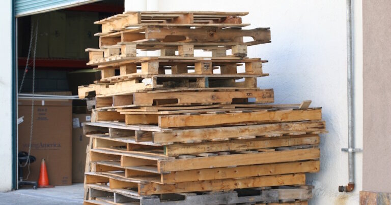 Πήρε μια παλιά παλέτα και μέσα σε 2 ώρες έφτιαξε κάτι φανταστικό!