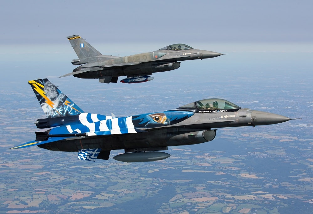 tn_2-F-16 Zeus Formation RIAT 2015-1