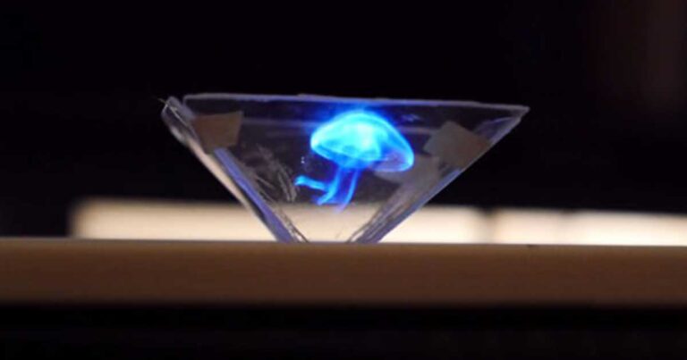 Πώς να μετατρέψετε το κινητό σας σε προβολέα τρισδιάστατων ολογραμμάτων!