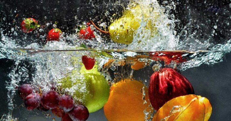 Πώς να αφαιρέσετε εύκολα τα φυτοφάρμακα από τα φρούτα και τα λαχανικά σας