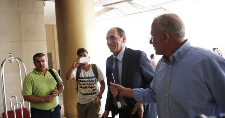 Πρόταση που θα καλύπτει όλα τα «κόκκινα δάνεια» παρουσίασε η Αθήνα στην Τρόικα