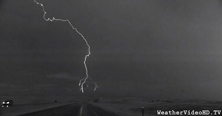 Τρομερή καταιγίδα σε ένα εκπληκτικό slow motion βίντεο