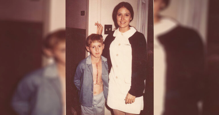 Ξαναβρήκε τη γυναίκα που του πρόσφερε αγάπη όταν το χρειαζόταν, μετά από 40 χρόνια!