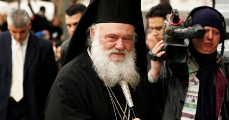 Ιερώνυμος: “Το Σύνταγμα λέει ότι η παιδεία είναι ελληνοχριστιανική”