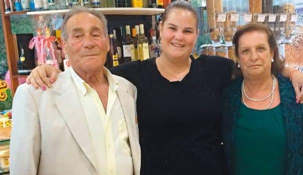 Ο φούρναρης της Κω που με την ανθρωπιά του έχει κάνει όλο τον κόσμο να μιλάει γι’ αυτόν!