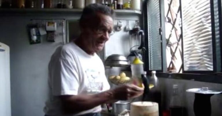 Μία απίστευτη φιλία μεταξύ ενός ανθρώπου και ενός πουλιού!