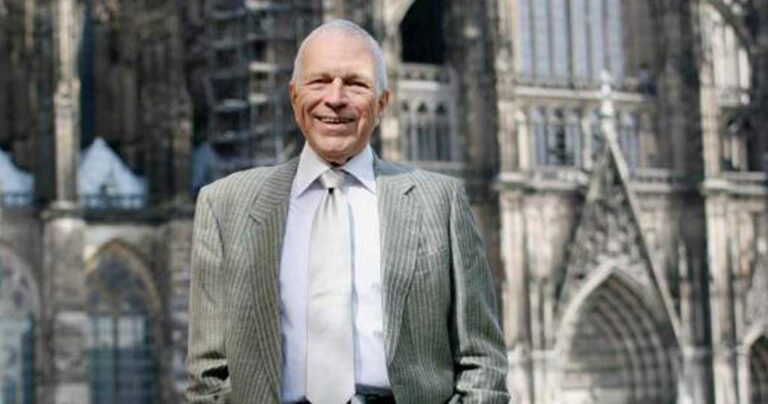 Φελπς: “Η ελληνική νοοτροπία ήταν η αιτία που κατέρρευσε η οικονομία σας”