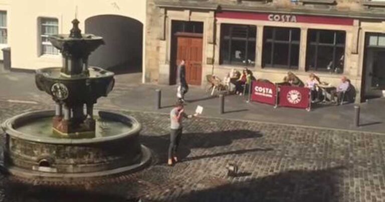 Σκωτσέζος πιτσιρικάς ξεφτιλίζει ρατσιστή με ένα πολύ σκωτσέζικο τρόπο!