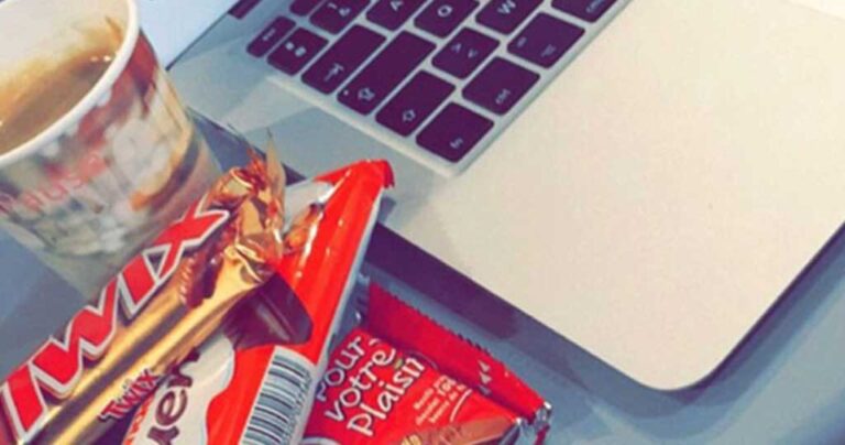 10 «καμμένες ιστοσελίδες» που θα σε βοηθήσουν κάθε φορά που βαριέσαι τη ζωή σου!