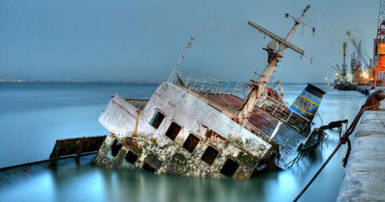 16 εκπληκτικές φωτογραφίες ναυάγιων που προκαλούν δέος